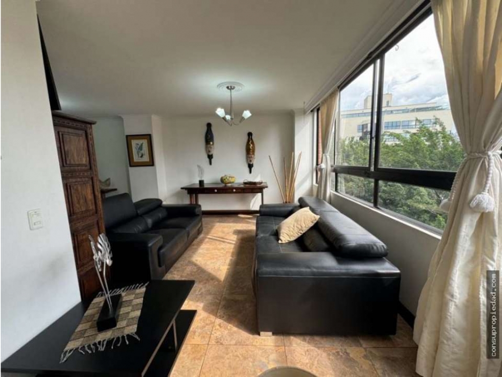 Apartamento en venta en El Poblado, Medellín 2