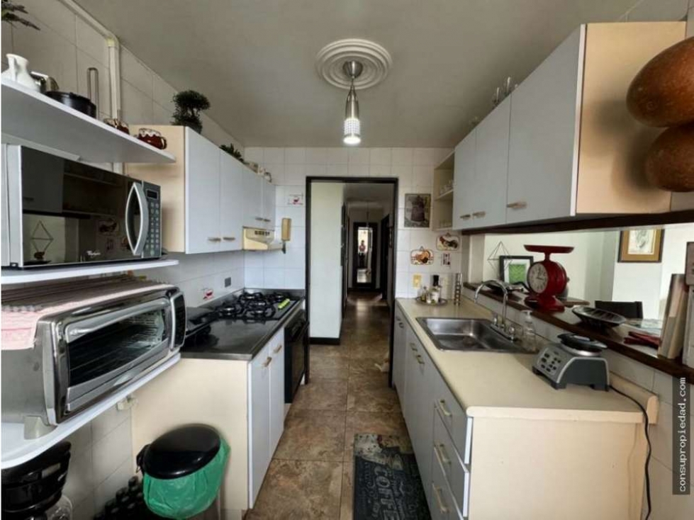 Apartamento en venta en El Poblado, Medellín 5