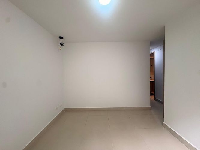 Apartamento de 2 alcobas en arriendo en San Jose, Sabaneta, 72 m² · foto 9 de 17