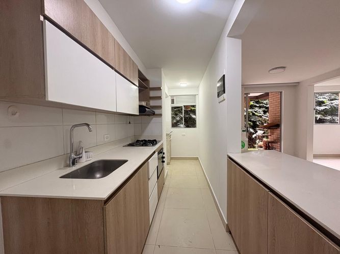Apartamento de 2 alcobas en arriendo en San Jose, Sabaneta, 72 m² · foto 7 de 17