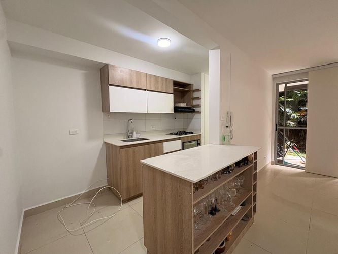 Apartamento de 2 alcobas en arriendo en San Jose, Sabaneta, 72 m² · foto 13 de 17
