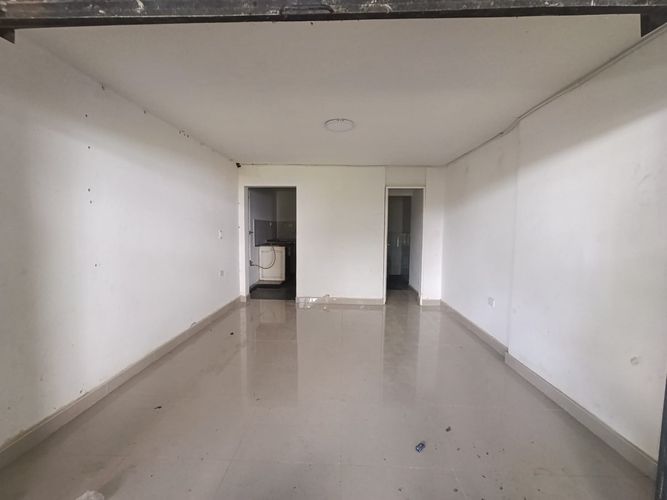 Local en arriendo en Laureles, Medellín, 25 m² · foto 2 de 9
