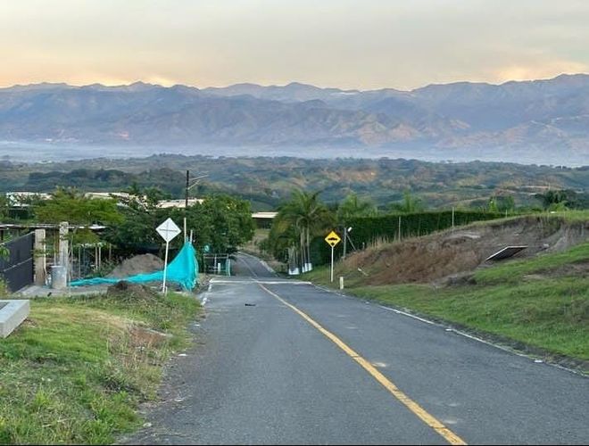 Lote en venta en Cerritos, Pereira, 11025 m² · foto 3 de 4