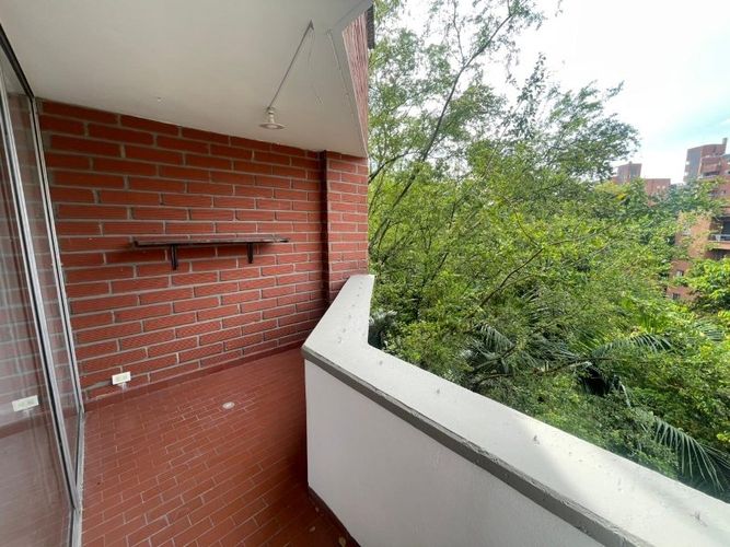 Apartamento de 4 alcobas en arriendo en El Diamante No. 2, Medellín, 125 m² · foto 6 de 16