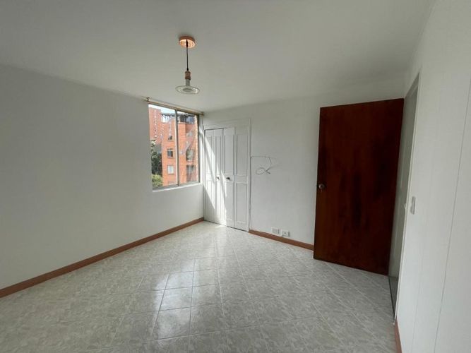 Apartamento de 4 alcobas en arriendo en El Diamante No. 2, Medellín, 125 m² · foto 7 de 16