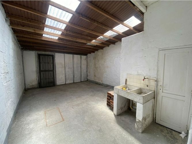 Bodega en arriendo en Belén San Bernardo, Medellín, 137 m² · foto 6 de 8