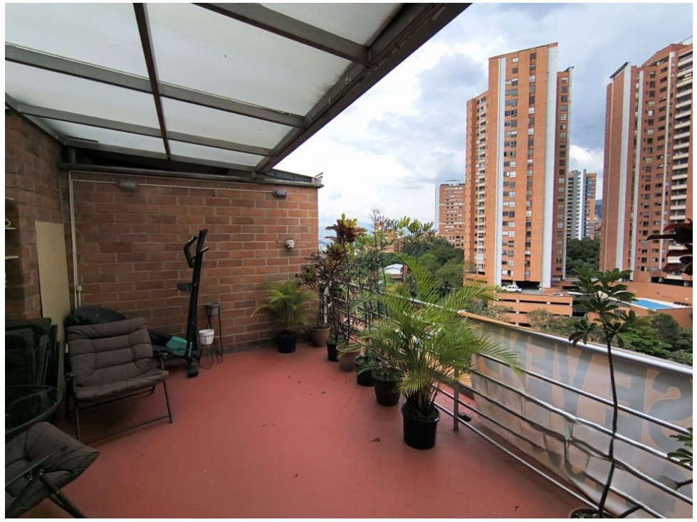 Apartamento en venta en El Poblado, Medellín 5