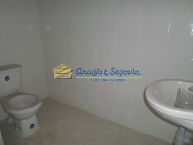 Local en arriendo en Ceballos, Cartagena, 313 m² · foto 4 de 10