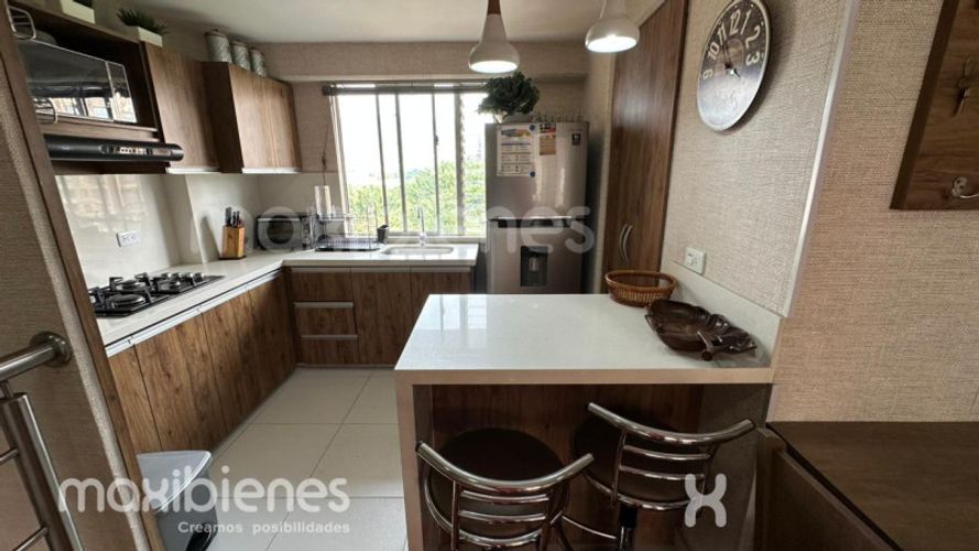 Apartamento de 2 alcobas en arriendo en La Aguacatala, Envigado, 68 m² · foto 2 de 19