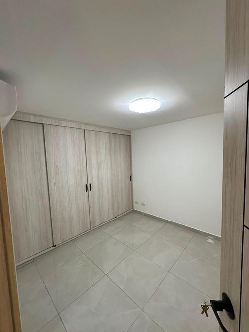 Apartamento de 2 alcobas en venta en Arroyohondo, Yumbo, 56 m² · foto 18 de 24