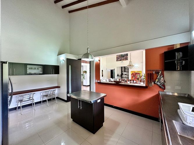 Casa de 6 alcobas en venta en Via El Eden, Armenia, 500 m² · foto 9 de 24