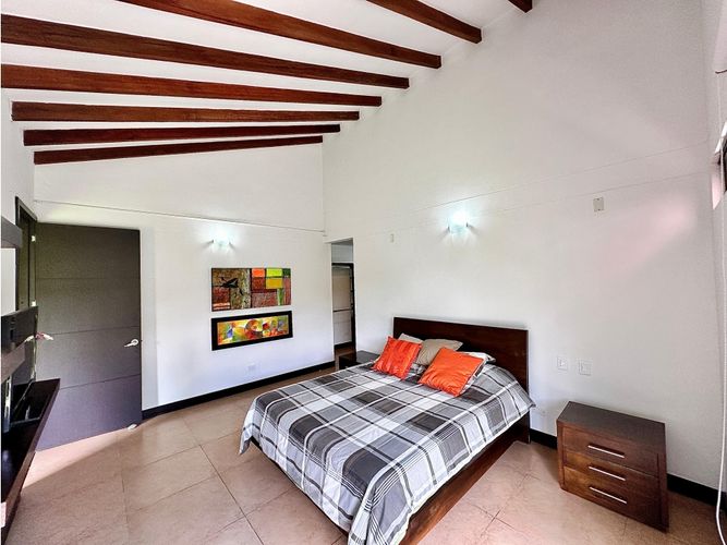 Casa de 6 alcobas en venta en Via El Eden, Armenia, 500 m² · foto 16 de 24