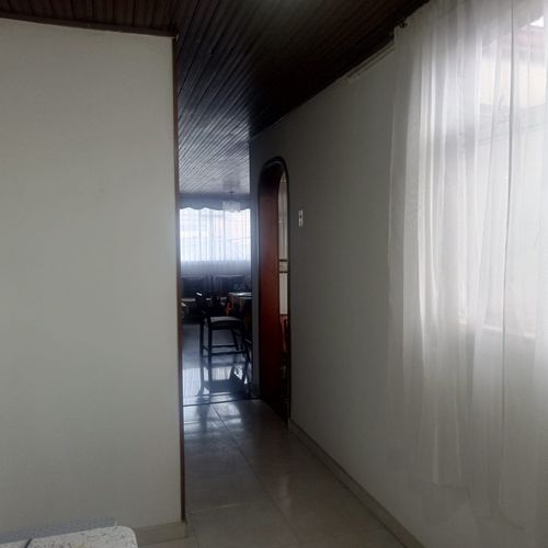 Apartamento de 3 alcobas en venta en San Antonio, Bogotá, 85 m² · foto 6 de 11