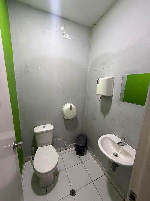 Oficina en arriendo en San Vicente, Barranquilla, 561 m² · foto 7 de 8