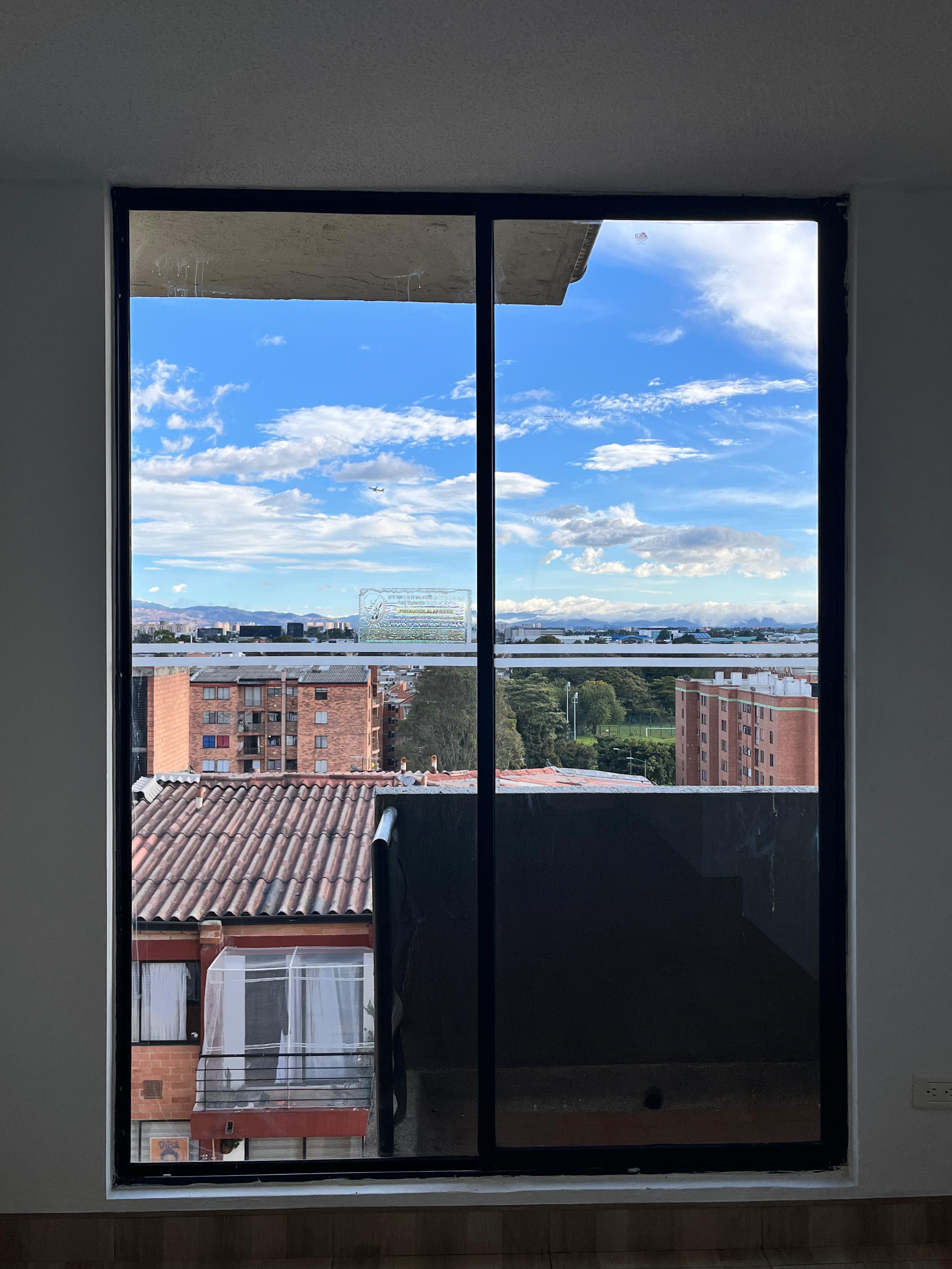 Apartamento en venta en Engativá, Bogotá · foto 2 de 13