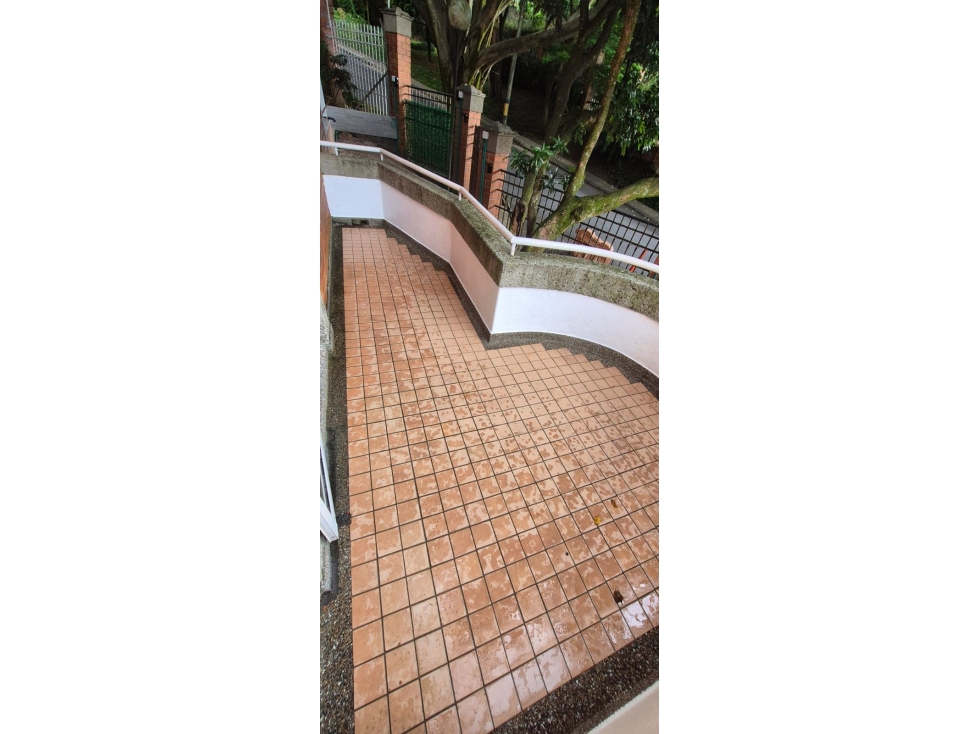 Casa en arriendo en El Poblado, Medellín · foto 16 de 16