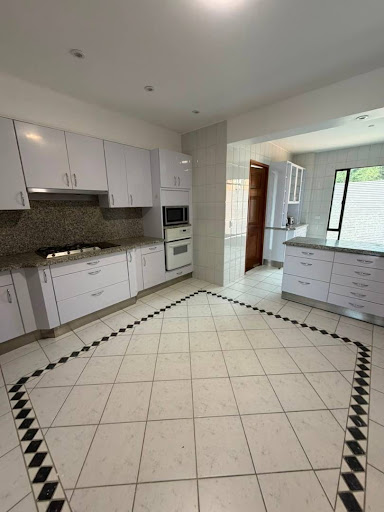 Apartamento en arriendo en Santa Barbara Alta, Bogotá · foto 3 de 24