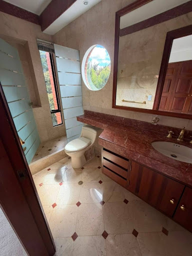 Apartamento en arriendo en Santa Barbara Alta, Bogotá · foto 9 de 24