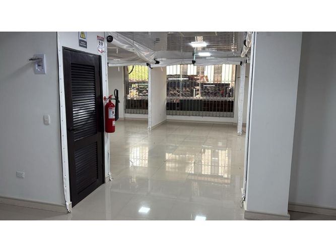 Local en arriendo en Centro, Barranquilla, 720 m² · foto 3 de 6
