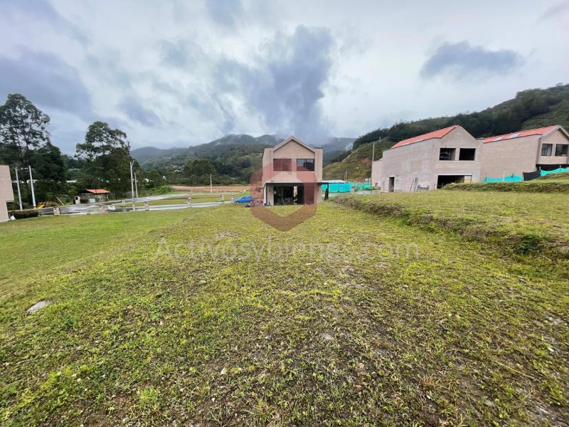 Land in Santa Elena (146 m²) for Sale