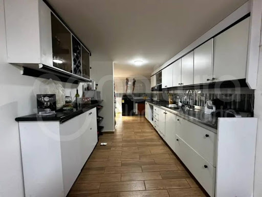 Apartamento en venta en Loma Del Barro, Envigado · foto 4 de 13