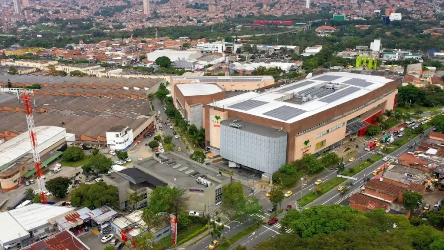 Local en arriendo en El Progreso, Medellín, 122 m² · foto 2 de 7