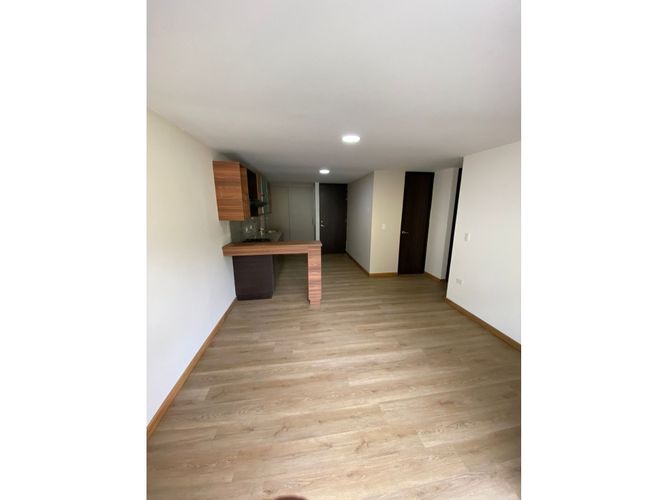 Apartamento de 2 alcobas en venta en Puente Pelaez, El Retiro, 60 m² · foto 3 de 9