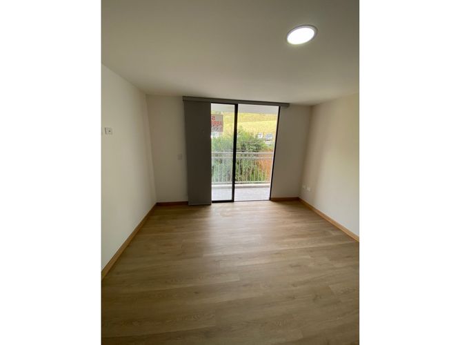 Apartamento de 2 alcobas en venta en Puente Pelaez, El Retiro, 60 m² · foto 4 de 9