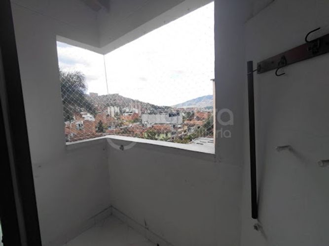 Apartaestudio en venta en Urbanizacion Nueva Andalucia, Medellín, 32 m² · foto 12 de 13