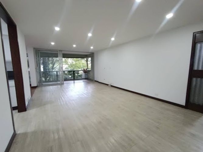 Apartamento de 3 alcobas en arriendo en Santa Maria De Los Angeles, Medellín, 145 m² · foto 4 de 22