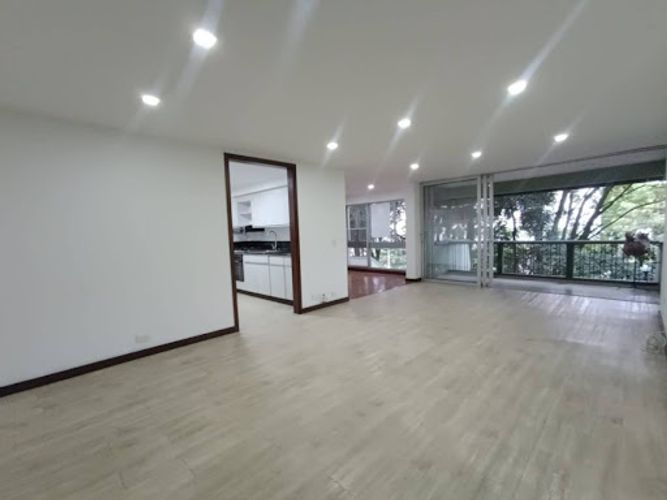 Apartamento de 3 alcobas en arriendo en Santa Maria De Los Angeles, Medellín, 145 m² · foto 5 de 22