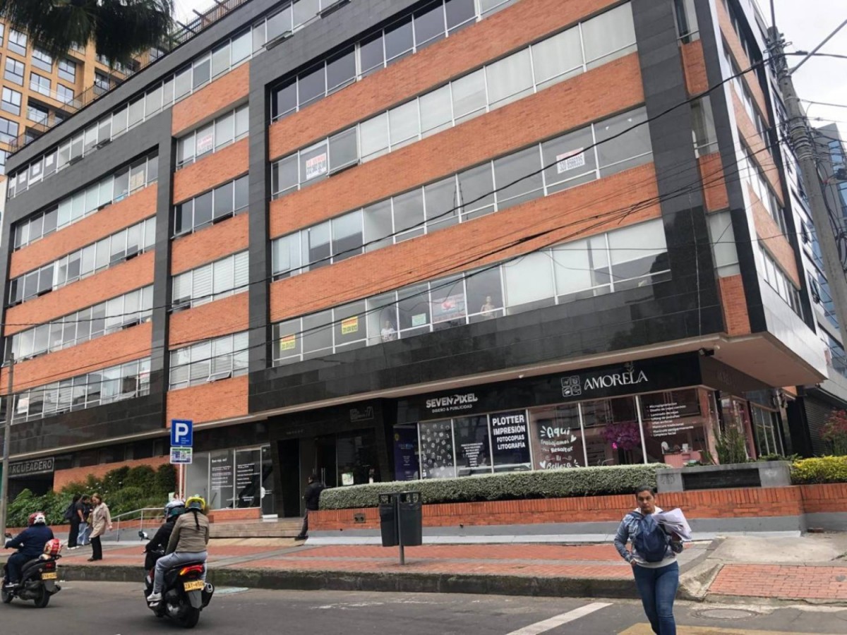 Office for rent in El Lago, Bogotá