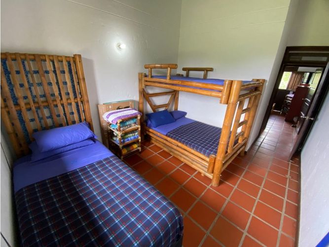 Casa de 5 alcobas en venta en Urbanizacion Bosques De Viena, Armenia, 261 m² · foto 5 de 16