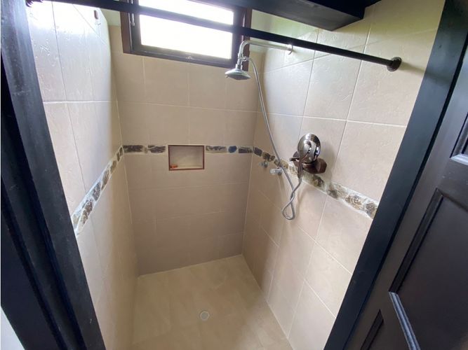 Casa de 5 alcobas en venta en Urbanizacion Bosques De Viena, Armenia, 261 m² · foto 7 de 16