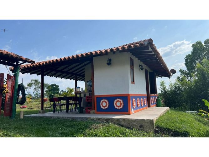 Casa de 5 alcobas en venta en Urbanizacion Bosques De Viena, Armenia, 261 m² · foto 12 de 16