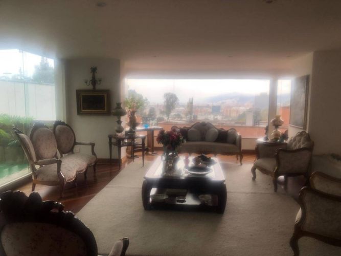 Apartamento de 3 alcobas en venta en Chicó Alto, Bogotá, 380 m² · foto 11 de 24