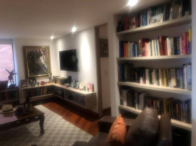 Apartamento de 3 alcobas en venta en Chicó Alto, Bogotá, 380 m² · foto 16 de 24