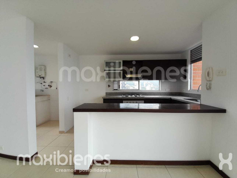 Apartamento en arriendo en Las Palmas, Medellín · foto 2 de 24