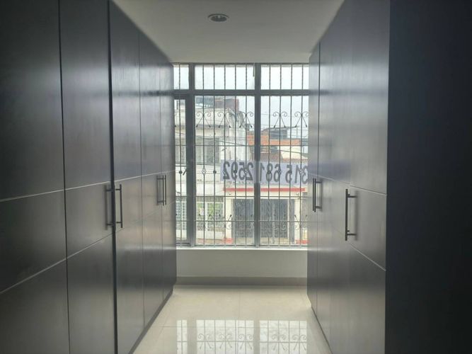 Casa de 5 alcobas en venta en Interlaken, Ibagué, 350 m² · foto 9 de 17