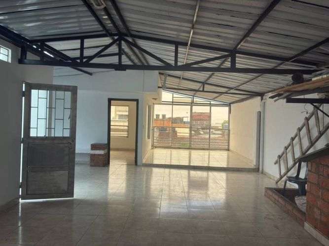 Casa de 5 alcobas en venta en Interlaken, Ibagué, 350 m² · foto 11 de 17