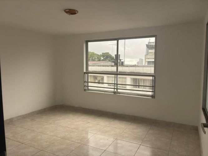 Casa de 5 alcobas en venta en Interlaken, Ibagué, 350 m² · foto 12 de 17