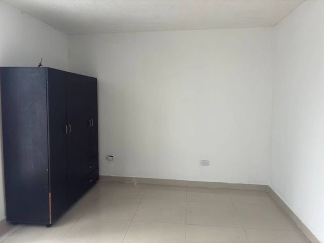 Casa de 5 alcobas en venta en Interlaken, Ibagué, 350 m² · foto 13 de 17