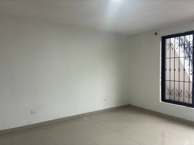 Casa de 5 alcobas en venta en Interlaken, Ibagué, 350 m² · foto 17 de 17