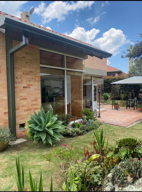 Casa en venta en Agrupación Macadamia, La Calera · foto 2 de 14