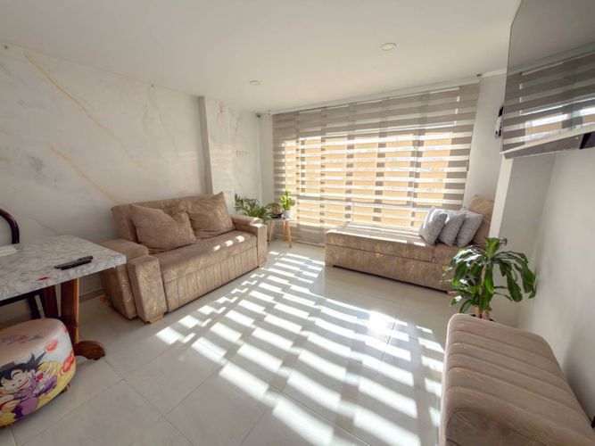 Apartamento de 3 alcobas en venta en El Carmen, Bogotá, 63 m² · foto 4 de 20