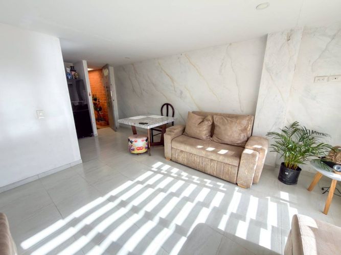 Apartamento de 3 alcobas en venta en El Carmen, Bogotá, 63 m² · foto 6 de 20