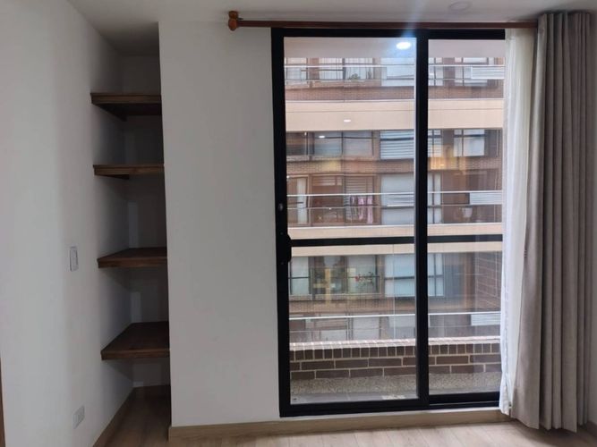 Apartaestudio en venta en Los Cedros Oriental, Bogotá, 30 m² · foto 4 de 24