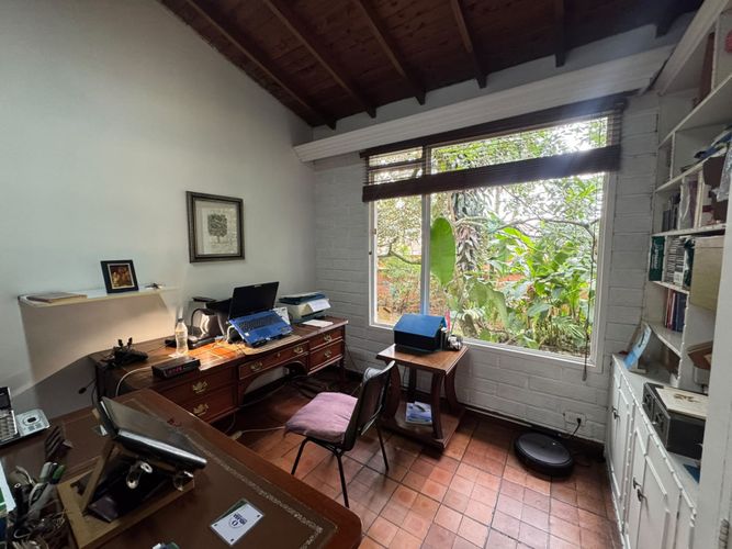 Casa de 3 alcobas en venta en Loma De Las Brujas, Envigado, 227 m² · foto 4 de 13
