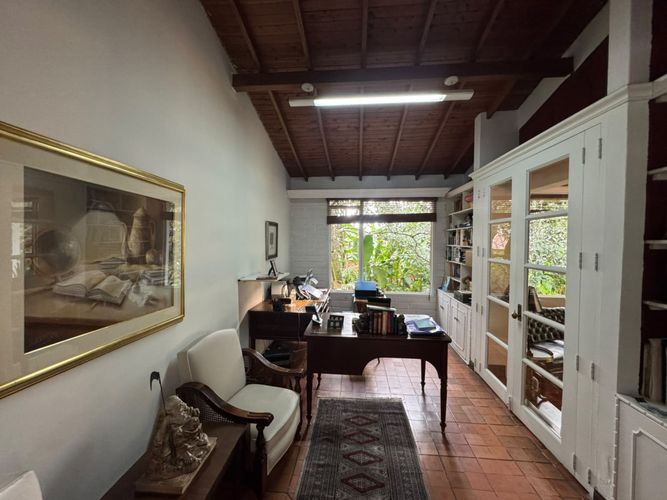 Casa de 3 alcobas en venta en Loma De Las Brujas, Envigado, 227 m² · foto 5 de 13