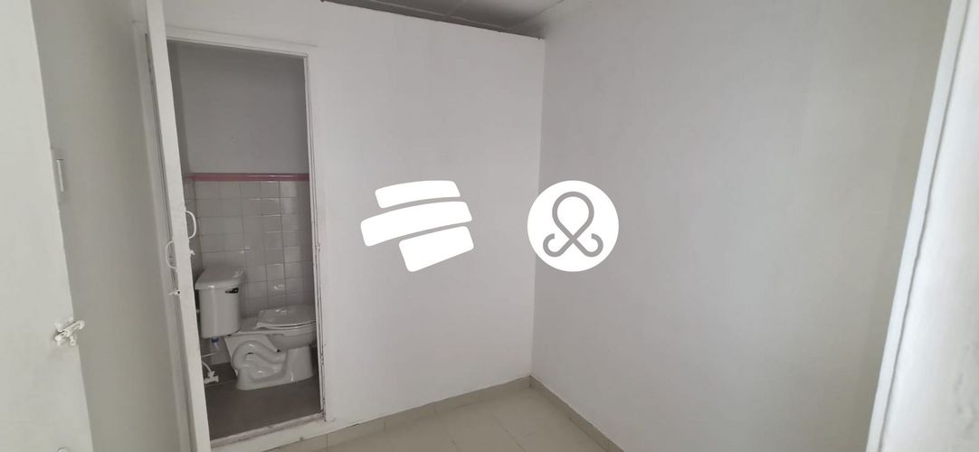 Casa en venta en Laureles, Medellín · foto 3 de 24